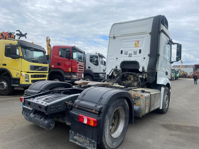 Mercedes Actros 1845 - Sattelzugmaschine: das Bild 5 Mercedes Actros 1845 - Sattelzugmaschine: das Bild 5