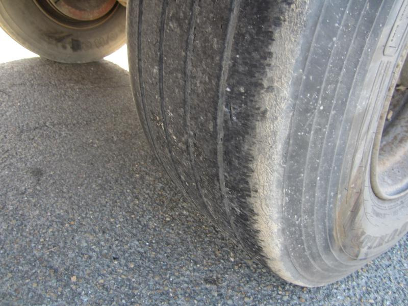 Trailor - Planenauflieger: das Bild 2 Trailor - Planenauflieger: das Bild 2