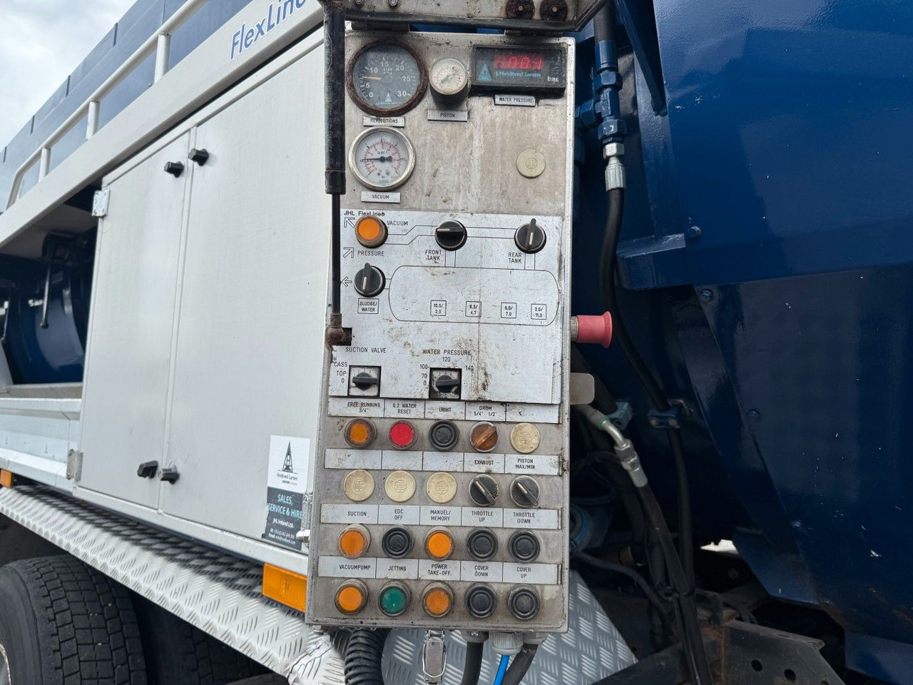 Saug-/ Spülfahrzeug Mercedes-Benz Actros 2636 6x4 RHD Hvidtved Larsen Flexline 312: das Bild 11 Saug-/ Spülfahrzeug Mercedes-Benz Actros 2636 6x4 RHD Hvidtved Larsen Flexline 312: das Bild 11