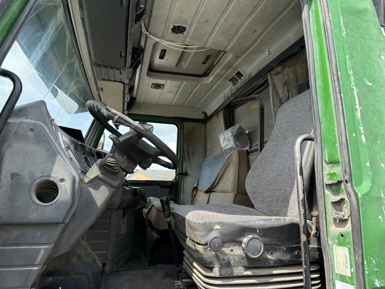Scania T113-360 EL 6x4 Torpedo / Full steel / Manual Scania T113-360 EL 6x4 Torpedo / Full steel / Manuel - Pritsche LKW: das Bild 4 Scania T113-360 EL 6x4 Torpedo / Full steel / Manual Scania T113-360 EL 6x4 Torpedo / Full steel / Manuel - Pritsche LKW: das Bild 4