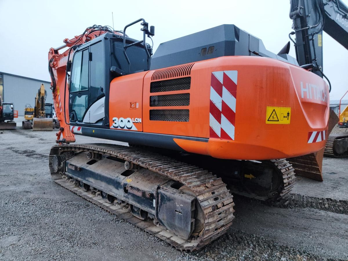 Hitachi ZX300LCN-6 - Kettenbagger: das Bild 1 Hitachi ZX300LCN-6 - Kettenbagger: das Bild 1
