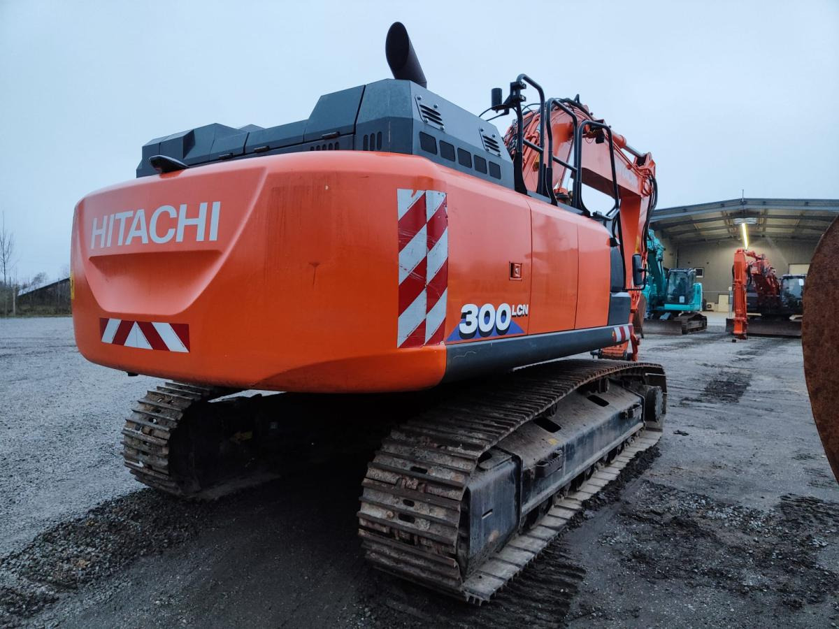 Hitachi ZX300LCN-6 - Kettenbagger: das Bild 4 Hitachi ZX300LCN-6 - Kettenbagger: das Bild 4