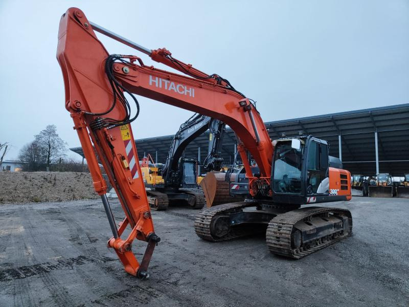 Hitachi ZX300LCN-6 - Kettenbagger: das Bild 2 Hitachi ZX300LCN-6 - Kettenbagger: das Bild 2