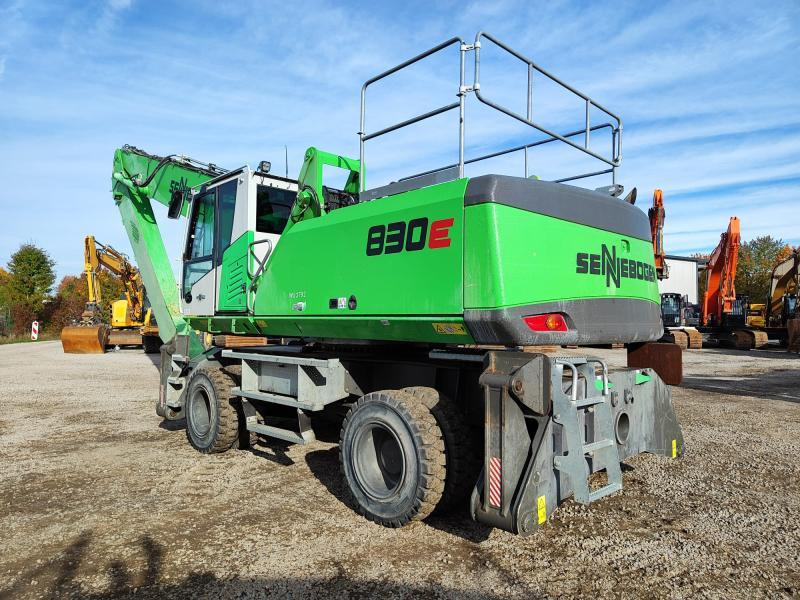 Sennebogen 830E - Umschlagbagger: das Bild 1 Sennebogen 830E - Umschlagbagger: das Bild 1