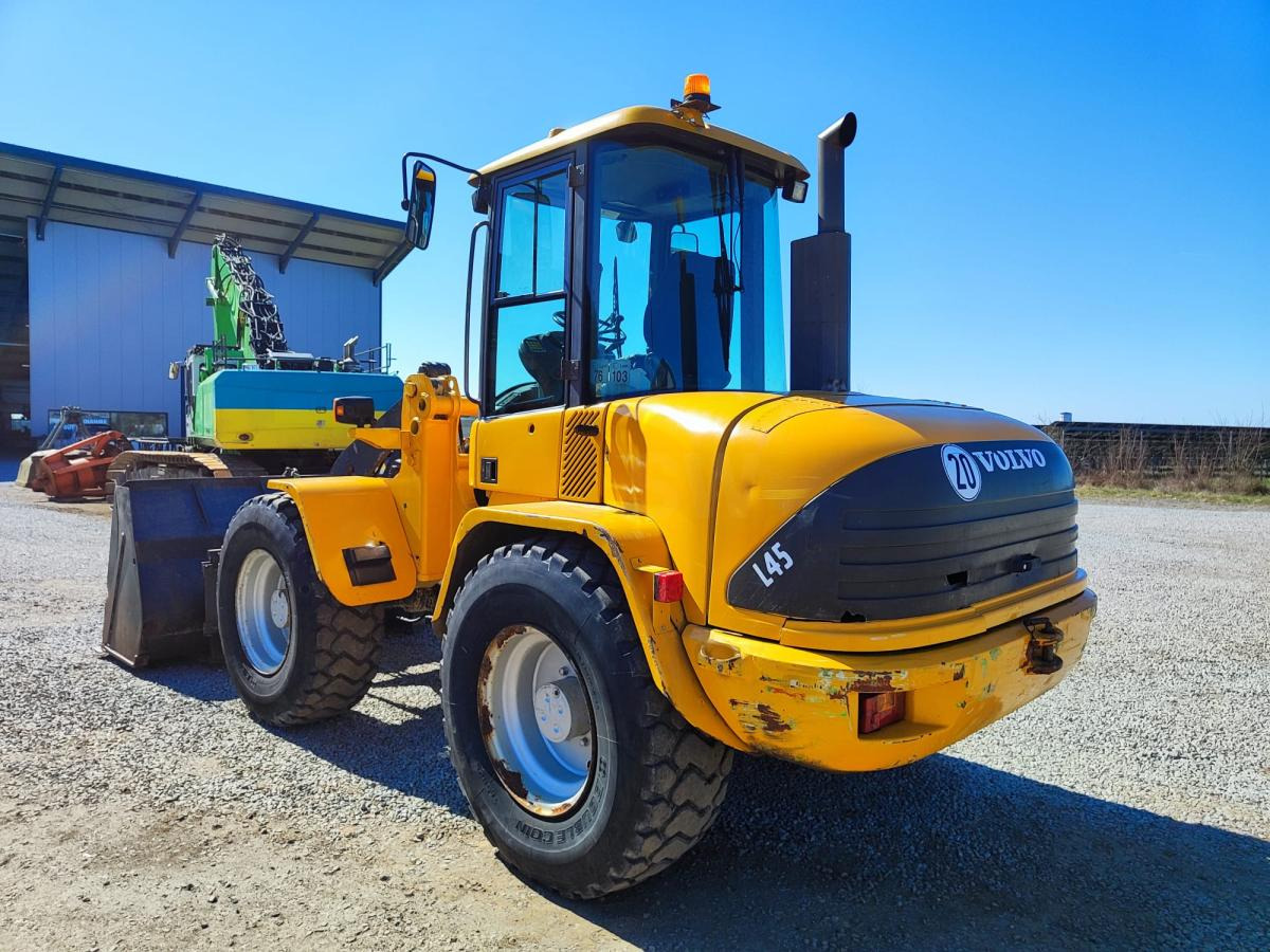 Volvo L 45 - Radlader: das Bild 1 Volvo L 45 - Radlader: das Bild 1