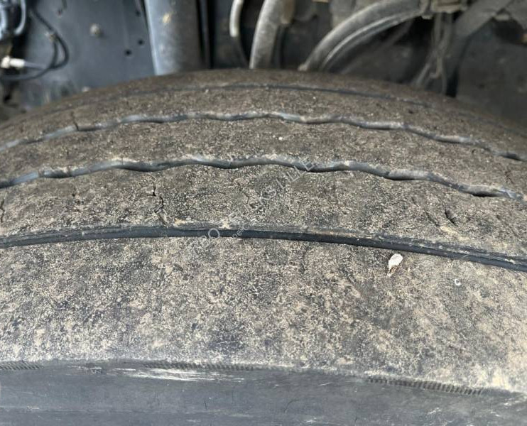 Abrollkipper DAF CF 450: das Bild 9