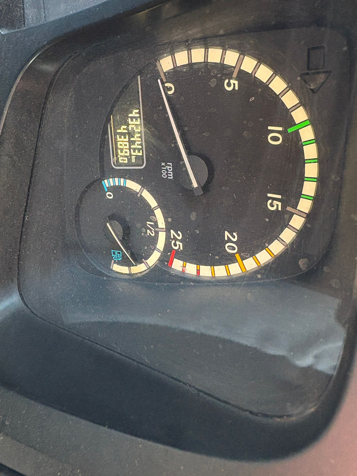 Mercedes Arocs 3240 - Pritsche LKW: das Bild 5 Mercedes Arocs 3240 - Pritsche LKW: das Bild 5