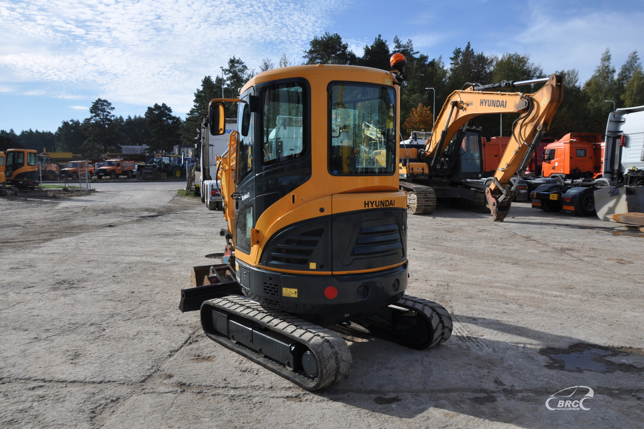 Hyundai R25Z-9AK - Minibagger: das Bild 4 Hyundai R25Z-9AK - Minibagger: das Bild 4
