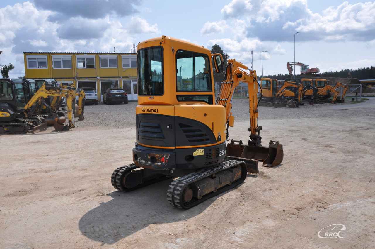 Hyundai R25Z-9AK - Minibagger: das Bild 5 Hyundai R25Z-9AK - Minibagger: das Bild 5