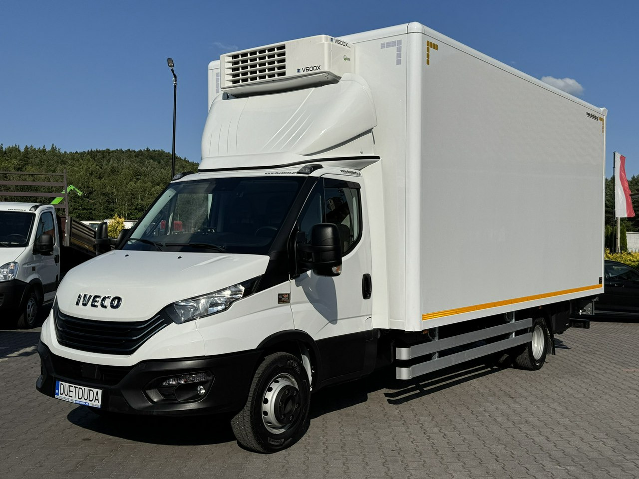 Iveco Daily 72C18 Mroźnia HI-MATIC 14 Euro Palet - Andere Technik: das Bild 2 Iveco Daily 72C18 Mroźnia HI-MATIC 14 Euro Palet - Andere Technik: das Bild 2