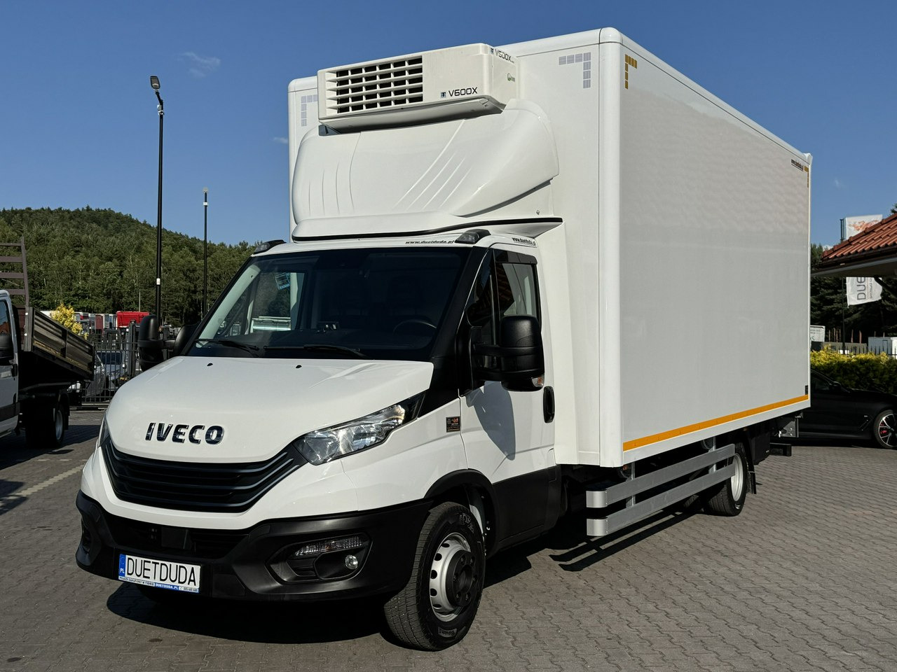 Iveco Daily 72C18 Mroźnia HI-MATIC 14 Euro Palet - Andere Technik: das Bild 4 Iveco Daily 72C18 Mroźnia HI-MATIC 14 Euro Palet - Andere Technik: das Bild 4