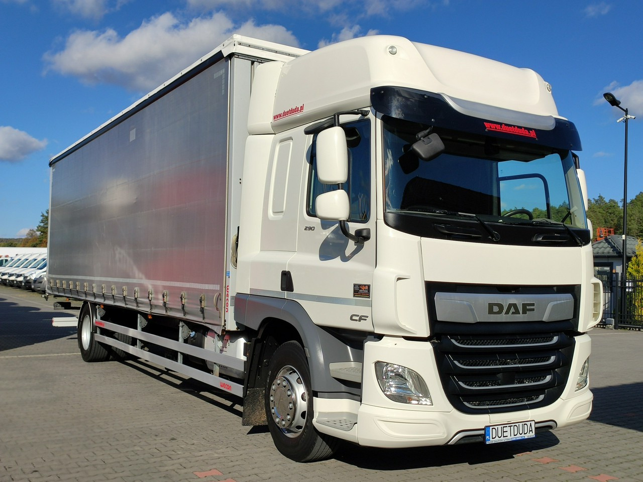 DAF CF 290 E6 Firana Tył Drzwi Dach Podnoszony / Zsuwany Długi 9.30m - Plane LKW: das Bild 3 DAF CF 290 E6 Firana Tył Drzwi Dach Podnoszony / Zsuwany Długi 9.30m - Plane LKW: das Bild 3