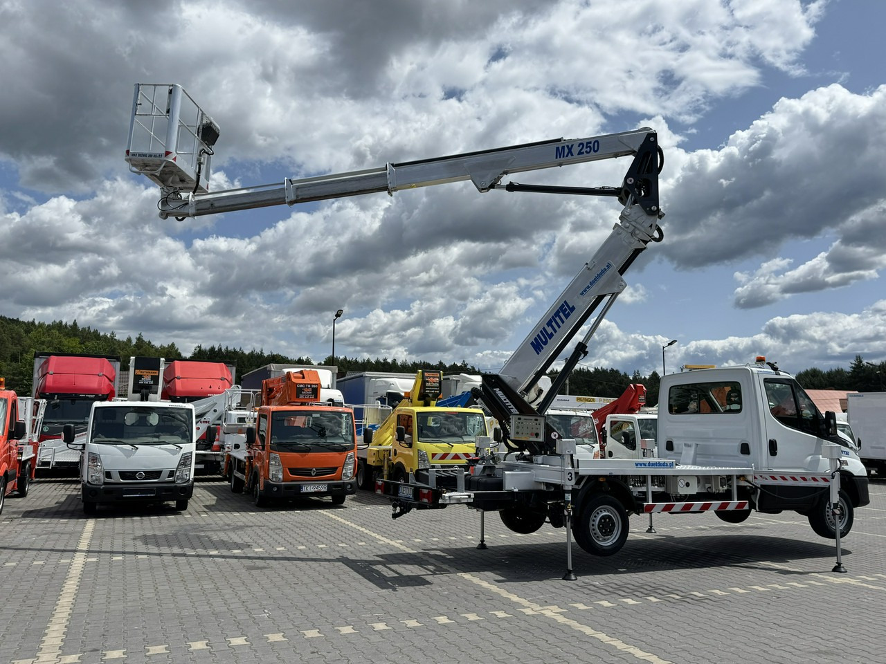 Iveco Daily 35S14 - LKW mit Arbeitsbühne: das Bild 2 Iveco Daily 35S14 - LKW mit Arbeitsbühne: das Bild 2