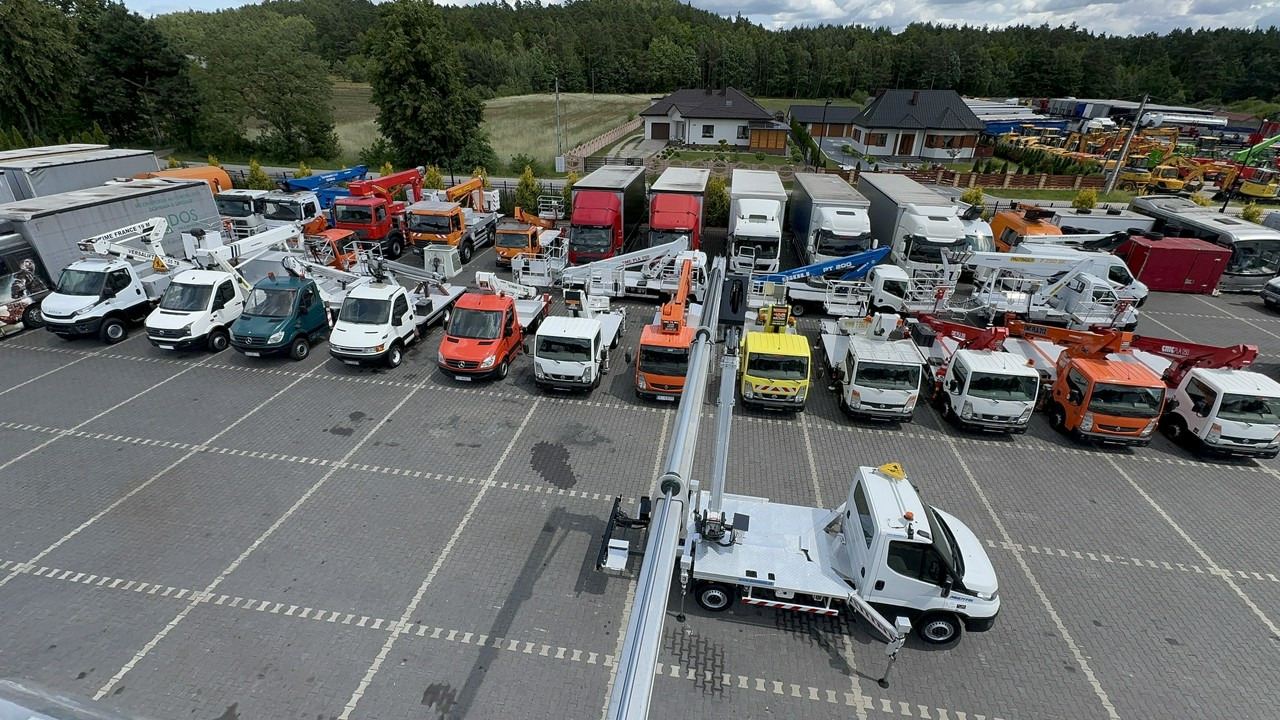 Iveco Daily 35S14 - LKW mit Arbeitsbühne: das Bild 1 Iveco Daily 35S14 - LKW mit Arbeitsbühne: das Bild 1