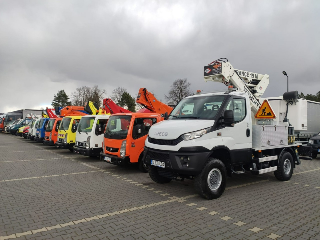 Iveco Daily 55S17W 4x4 Zwyżka 19m Versalift Lat 55 TB Time France - LKW mit Arbeitsbühne: das Bild 2 Iveco Daily 55S17W 4x4 Zwyżka 19m Versalift Lat 55 TB Time France - LKW mit Arbeitsbühne: das Bild 2