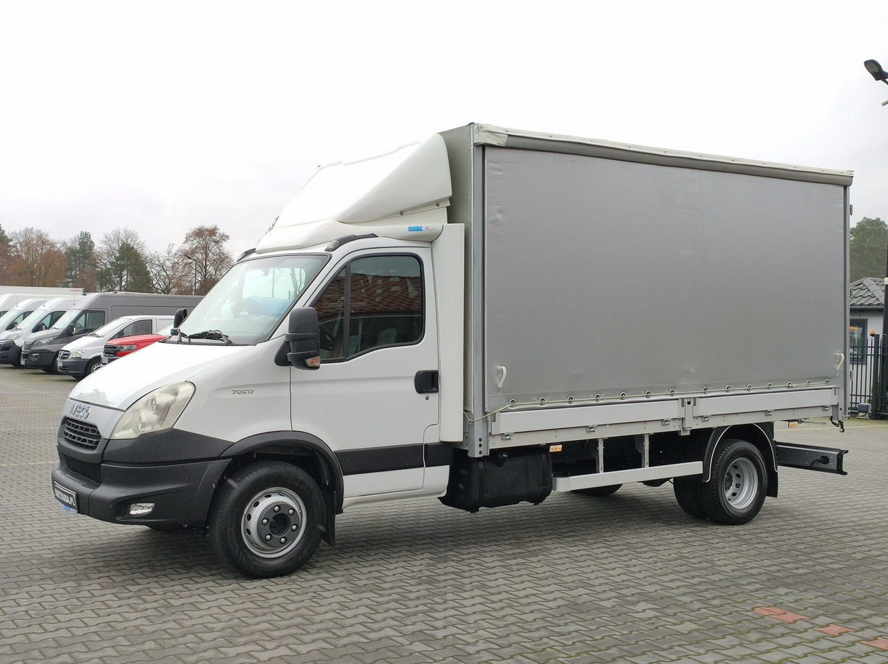 Iveco Daily 70C17 Firana Tył Drzwi Zadbany w Pełni Sprawny Super Stan - Planen Transporter: das Bild 2 Iveco Daily 70C17 Firana Tył Drzwi Zadbany w Pełni Sprawny Super Stan - Planen Transporter: das Bild 2