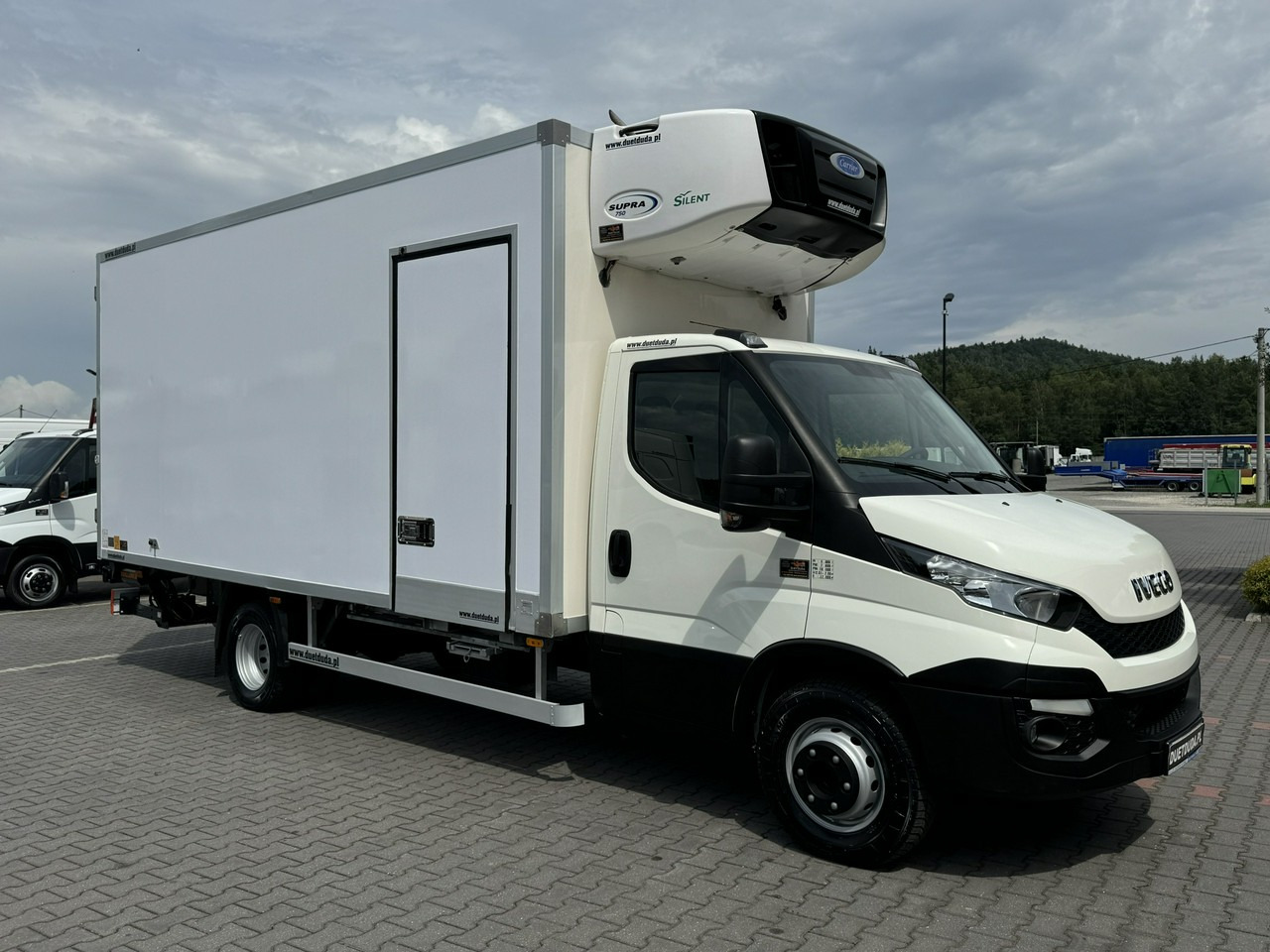 Iveco Daily 70C17 Mroźnia Agregat Carrier Supra 750 10-Palet + Winda - Kühltransporter: das Bild 2 Iveco Daily 70C17 Mroźnia Agregat Carrier Supra 750 10-Palet + Winda - Kühltransporter: das Bild 2