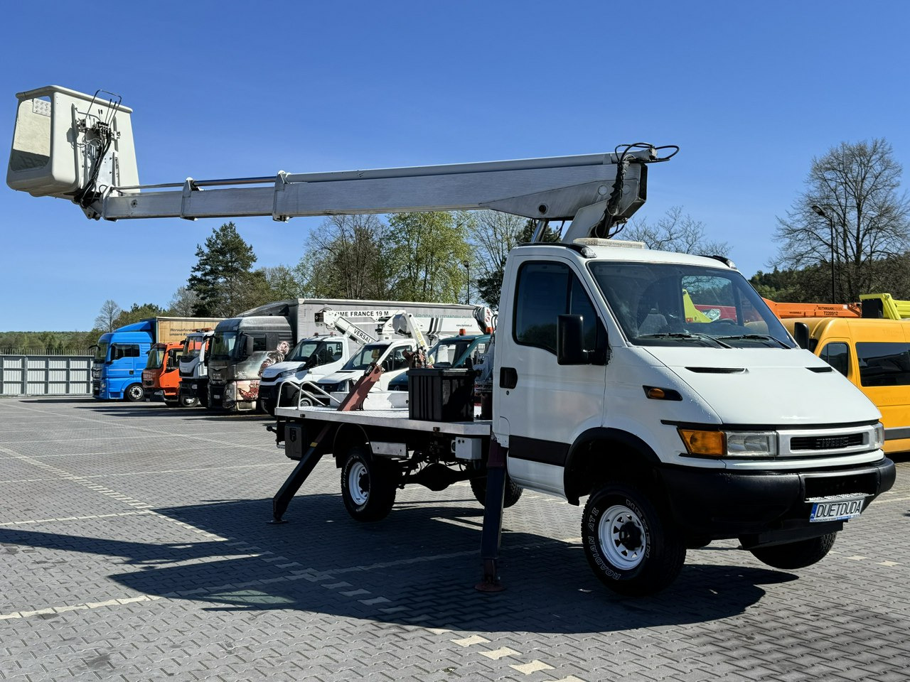 Iveco Daily - LKW mit Arbeitsbühne: das Bild 4 Iveco Daily - LKW mit Arbeitsbühne: das Bild 4