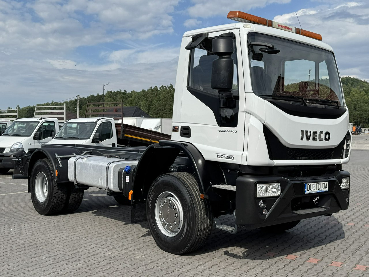 Iveco Eurocargo 150-280 Rama 550cm Napęd 4x4 Reduktor + Blokady - Fahrgestell LKW: das Bild 2 Iveco Eurocargo 150-280 Rama 550cm Napęd 4x4 Reduktor + Blokady - Fahrgestell LKW: das Bild 2
