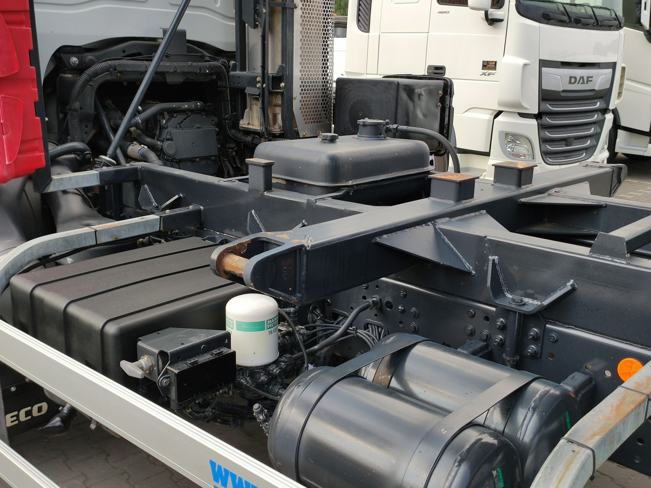 Kipper Iveco Trakker 360 EEV Manual 6x4 Wywrot 3-stronny Hydroburta Bok i Tył: das Bild 25
