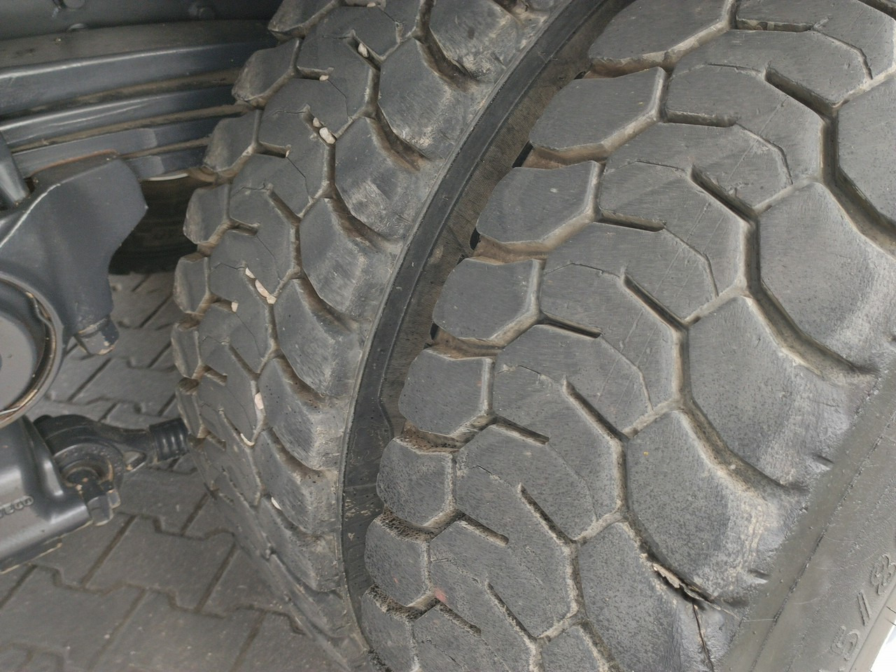 Kipper Iveco Trakker 360 EEV Manual 6x4 Wywrot 3-stronny Hydroburta Bok i Tył: das Bild 13