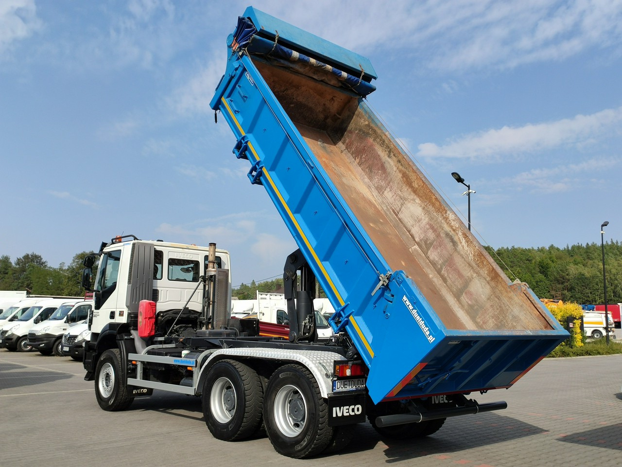 Kipper Iveco Trakker 360 EEV Manual 6x4 Wywrot 3-stronny Hydroburta Bok i Tył: das Bild 17