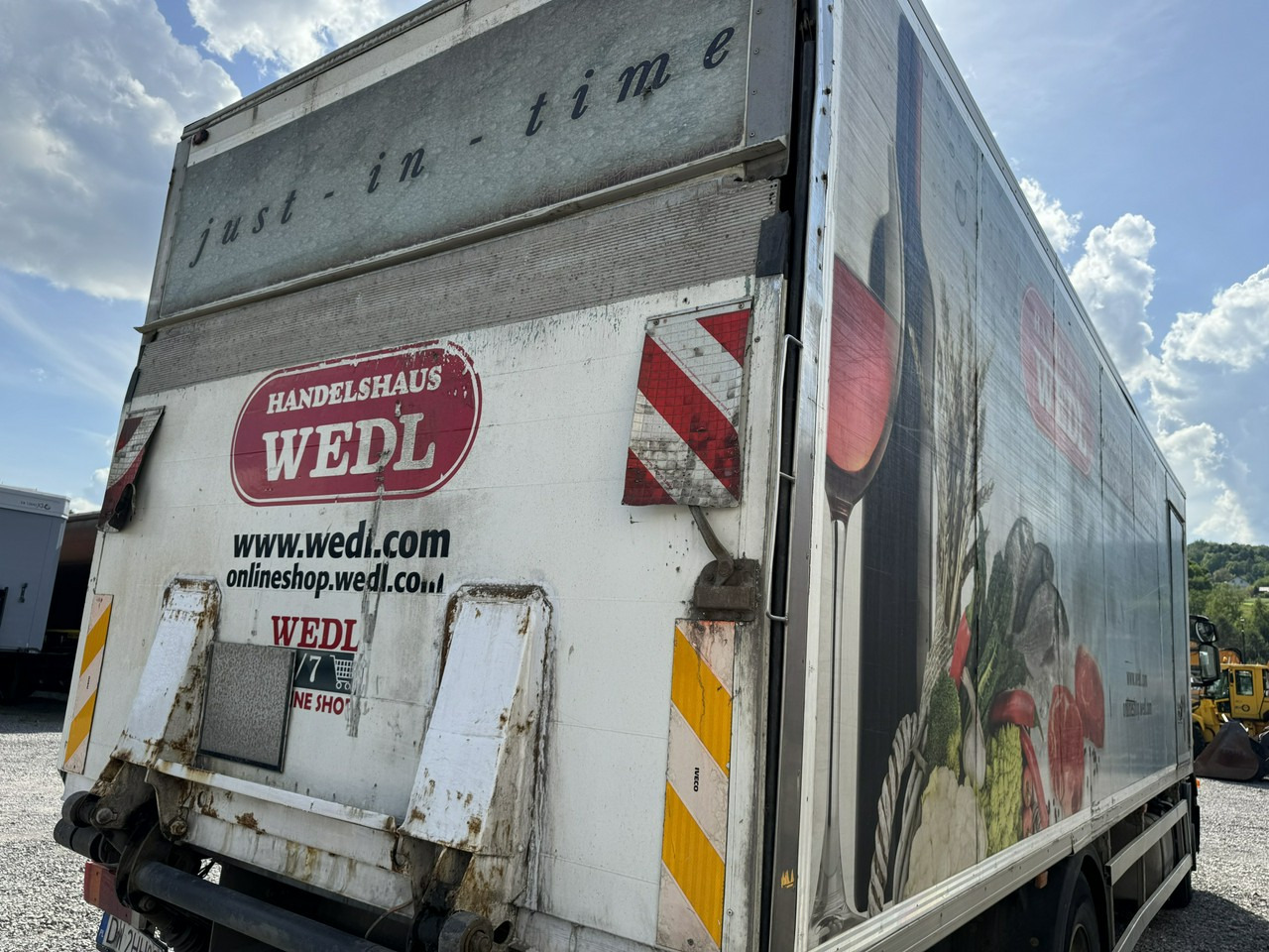 Iveco Zabudowa Chłodnia Agregat Carrier Supra 950Mt + Winda - Kühlkofferaufbau: das Bild 4 Iveco Zabudowa Chłodnia Agregat Carrier Supra 950Mt + Winda - Kühlkofferaufbau: das Bild 4