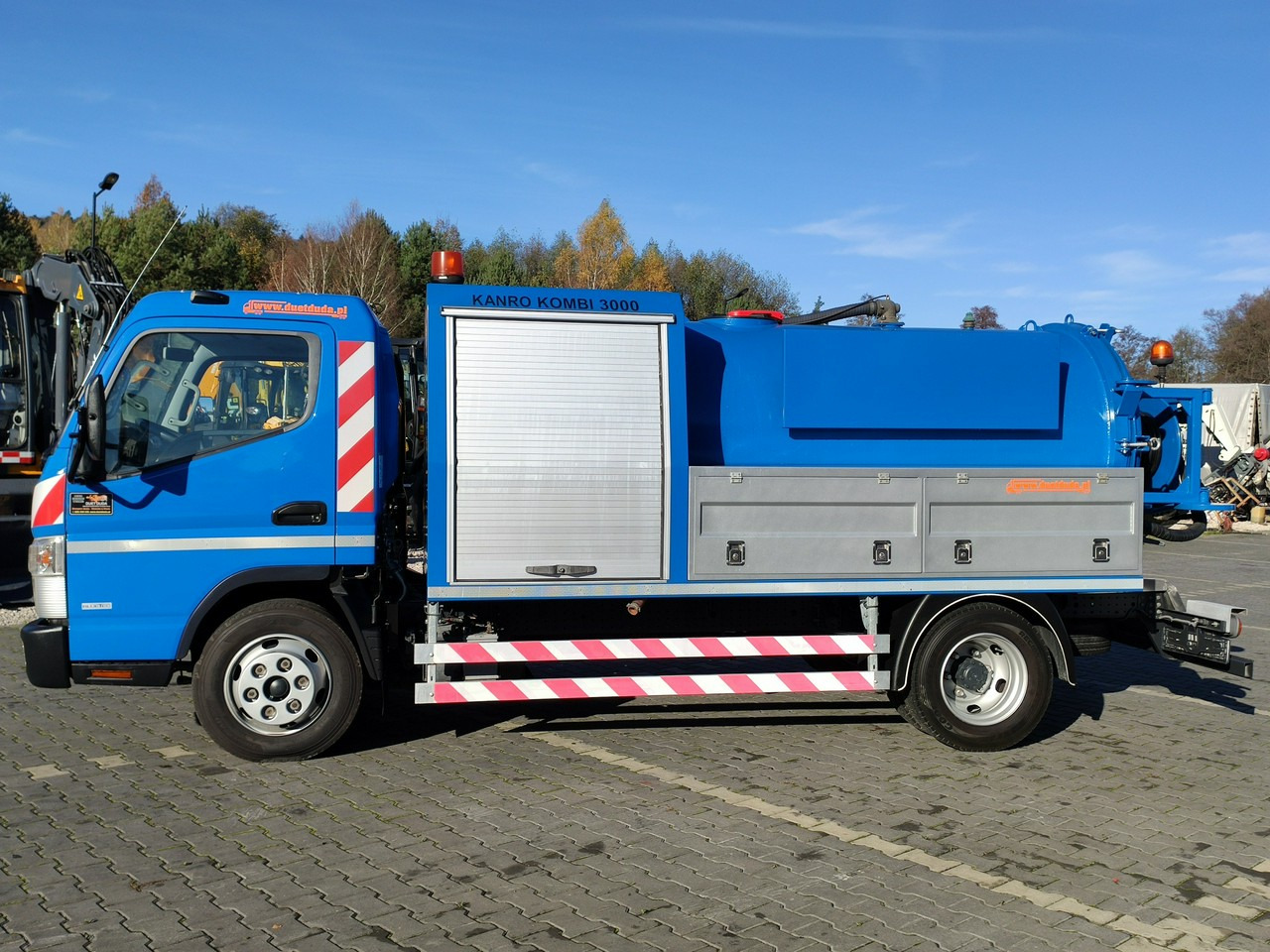 Saug-/ Spülfahrzeug Mitsubishi Canter 7C18 3.0/150 KM Asenizcyjny: das Bild 12