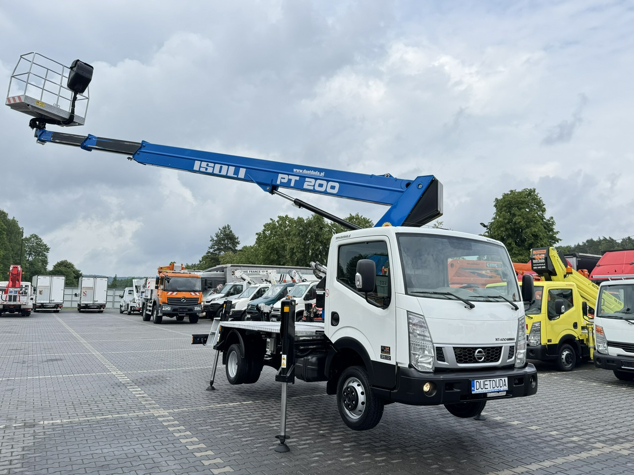Nissan Cabstar - LKW mit Arbeitsbühne: das Bild 5 Nissan Cabstar - LKW mit Arbeitsbühne: das Bild 5