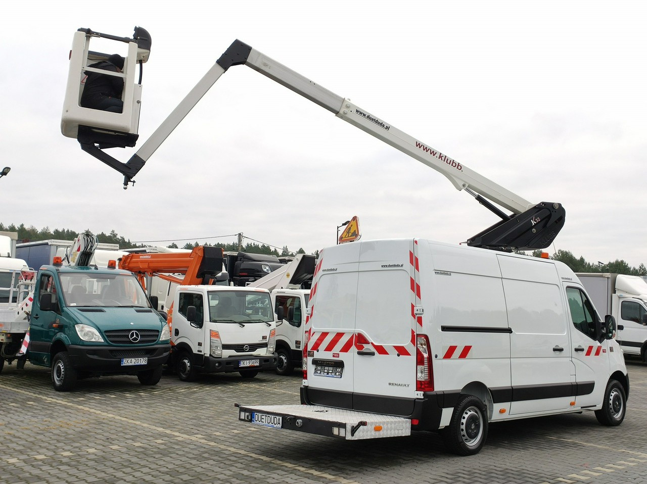 Renault Master - LKW mit Arbeitsbühne: das Bild 5 Renault Master - LKW mit Arbeitsbühne: das Bild 5