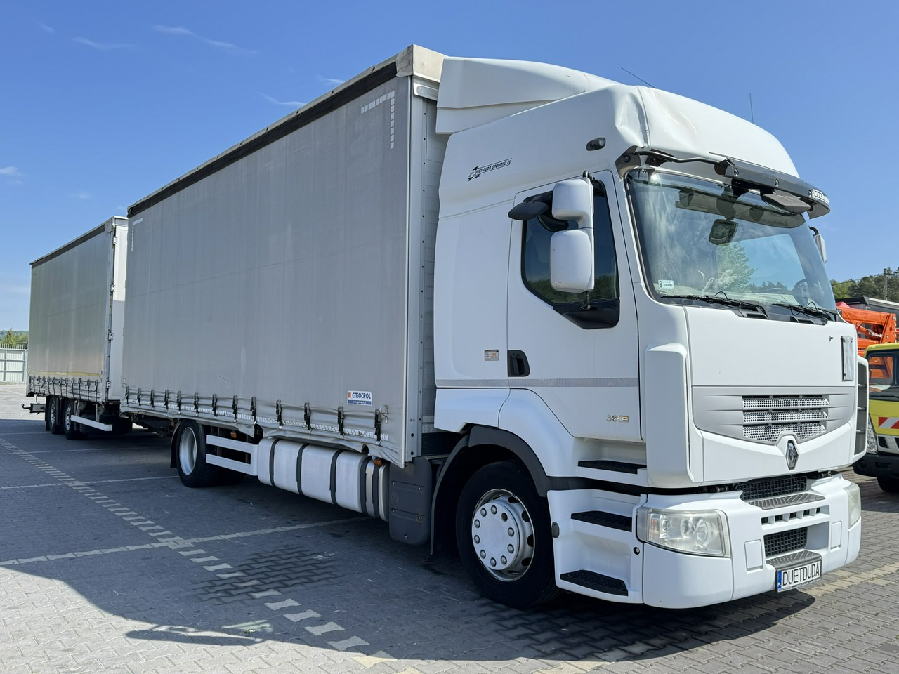 Renault Premium 380 DXi Euro 5 Firana 19 Palet Dach Zsuwany 18ton DMC - Plane LKW: das Bild 2 Renault Premium 380 DXi Euro 5 Firana 19 Palet Dach Zsuwany 18ton DMC - Plane LKW: das Bild 2