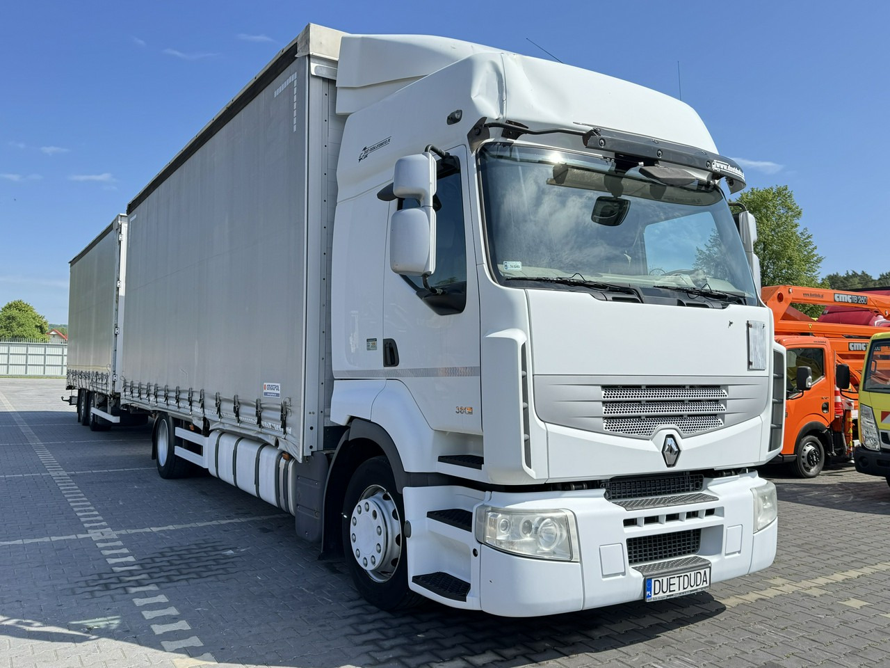 Renault Premium 380 DXi Euro 5 Firana 19 Palet Dach Zsuwany 18ton DMC - Plane LKW: das Bild 4 Renault Premium 380 DXi Euro 5 Firana 19 Palet Dach Zsuwany 18ton DMC - Plane LKW: das Bild 4