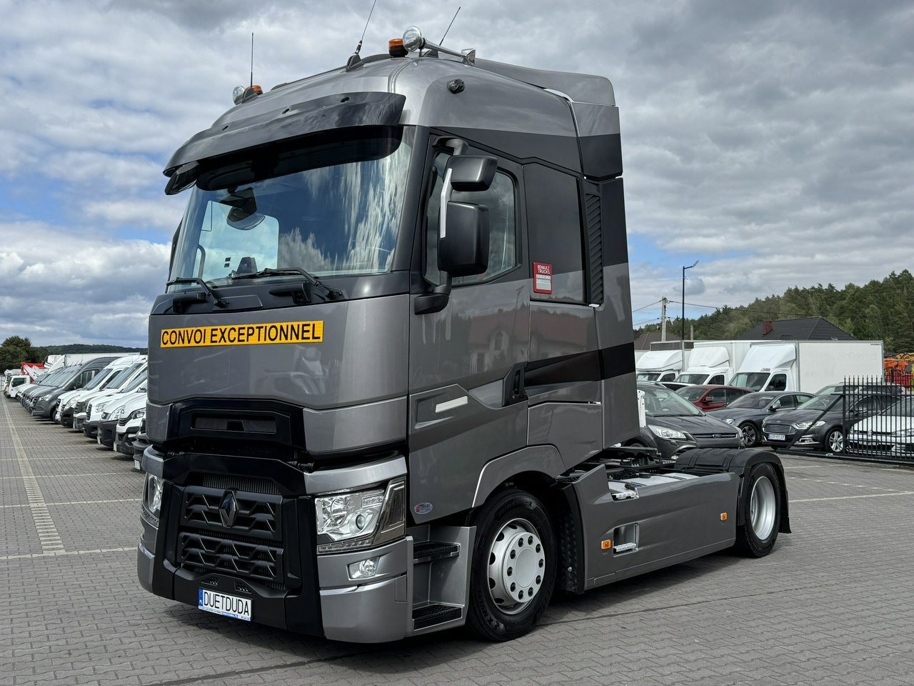 Renault Gama T 520 HIGH CAB Silnik 13litrów Euro 6 Low deck - Sattelzugmaschine: das Bild 4 Renault Gama T 520 HIGH CAB Silnik 13litrów Euro 6 Low deck - Sattelzugmaschine: das Bild 4