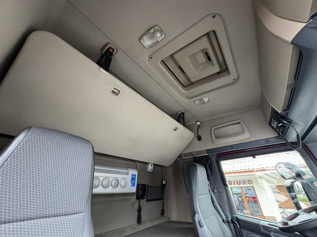 Sattelzugmaschine Scania R410 E6 4x2 Retarder Klima Postojowa Low deck / Mega: das Bild 31