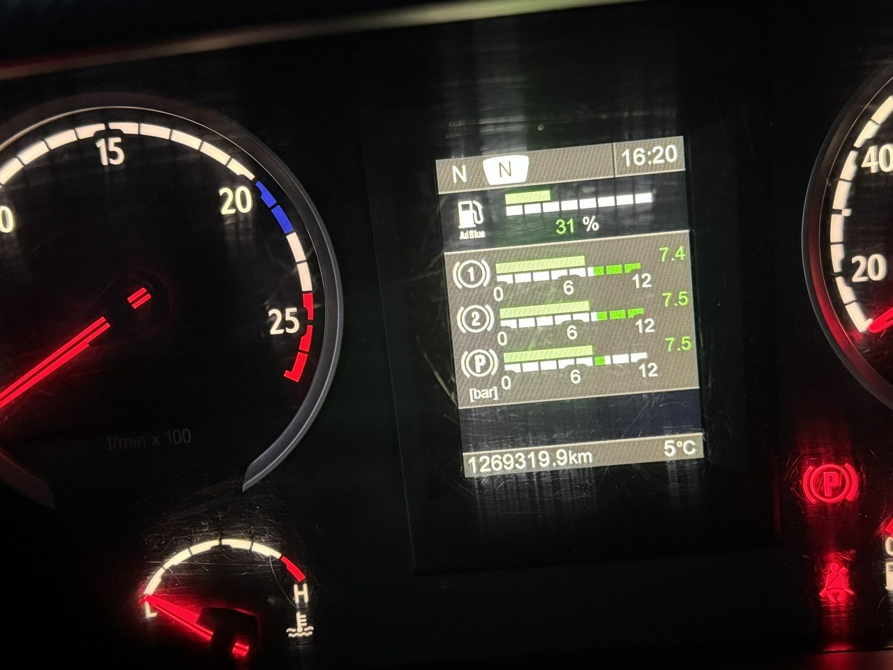 Sattelzugmaschine Scania R410 E6 4x2 Retarder Klima Postojowa Low deck / Mega: das Bild 25