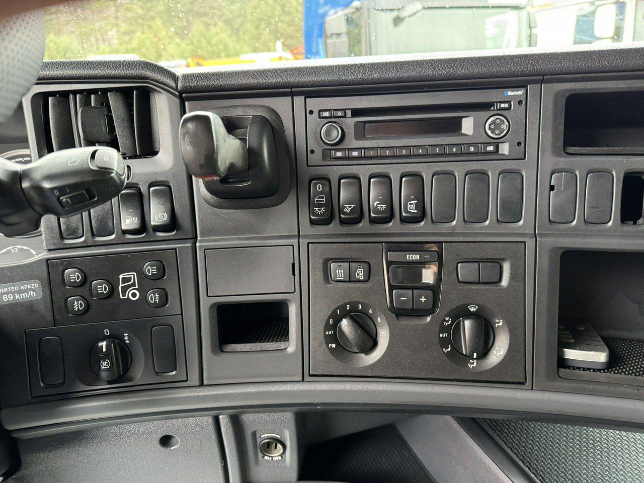 Sattelzugmaschine Scania R410 E6 4x2 Retarder Klima Postojowa Low deck / Mega: das Bild 26