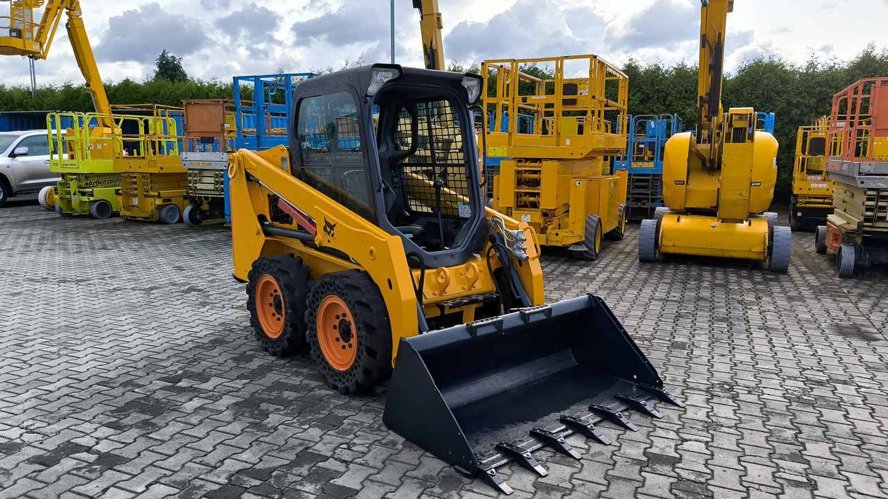 BOBCAT S450 - Kompaktlader: das Bild 1 BOBCAT S450 - Kompaktlader: das Bild 1