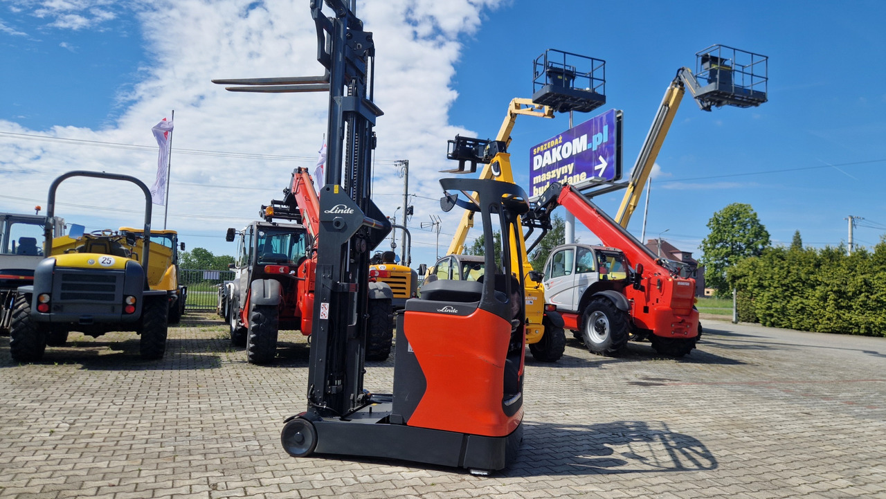 LINDE R 14 - 01 - Seitenstapler: das Bild 5 LINDE R 14 - 01 - Seitenstapler: das Bild 5
