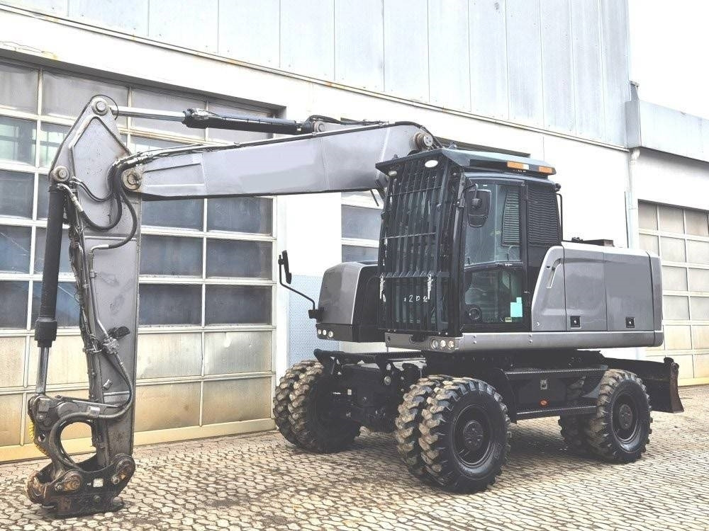 CAT M 320 F - Mobilbagger: das Bild 2 CAT M 320 F - Mobilbagger: das Bild 2