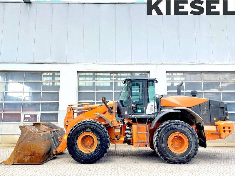 Radlader Hitachi ZW 310-6: das Bild 1