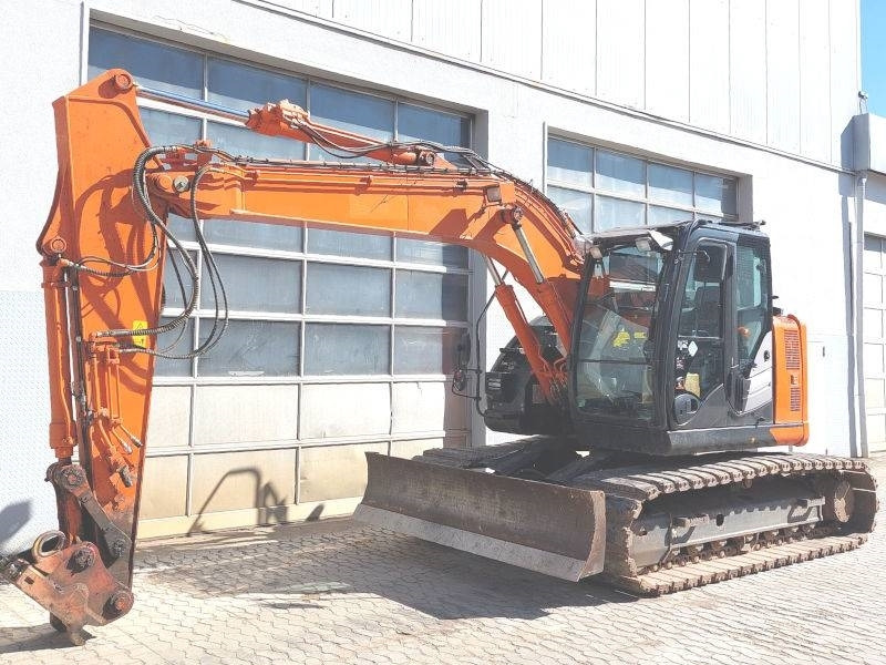 Hitachi ZX 135 US-6 - Kettenbagger: das Bild 2 Hitachi ZX 135 US-6 - Kettenbagger: das Bild 2