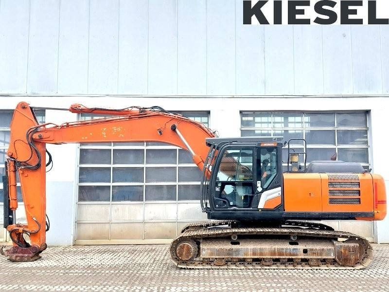 Hitachi ZX 250 LCN-7 - Kettenbagger: das Bild 1 Hitachi ZX 250 LCN-7 - Kettenbagger: das Bild 1