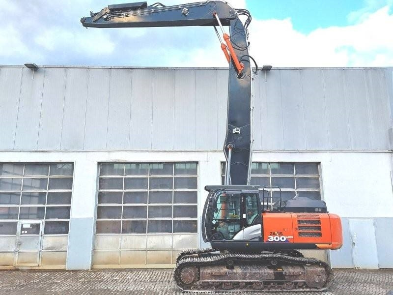 Hitachi ZX 300 LCN-6 - Abrissbagger: das Bild 2 Hitachi ZX 300 LCN-6 - Abrissbagger: das Bild 2