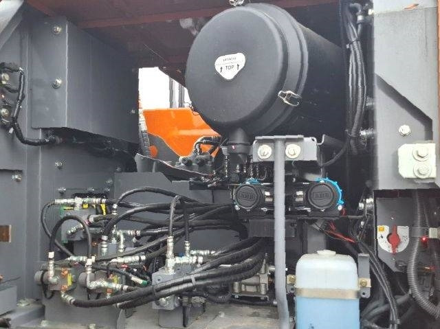 Hitachi ZX 350 LC-7 Teledipper - Leasing Hitachi ZX 350 LC-7 Teledipper: das Bild 9 Hitachi ZX 350 LC-7 Teledipper - Leasing Hitachi ZX 350 LC-7 Teledipper: das Bild 9