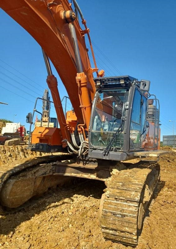 Hitachi ZX 490 LCH-7 - Kettenbagger: das Bild 2 Hitachi ZX 490 LCH-7 - Kettenbagger: das Bild 2