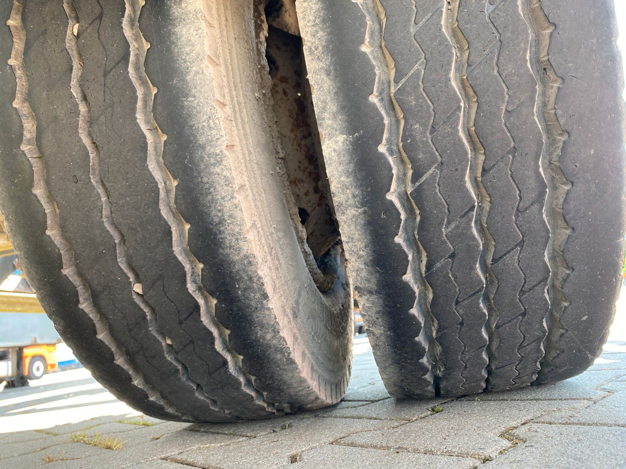 Abrollanhänger/ Absetzanhänger Hüffermann HSA 18.65 | Reifenprofil: 75%*Blatt*50mm Zugauge: das Bild 12