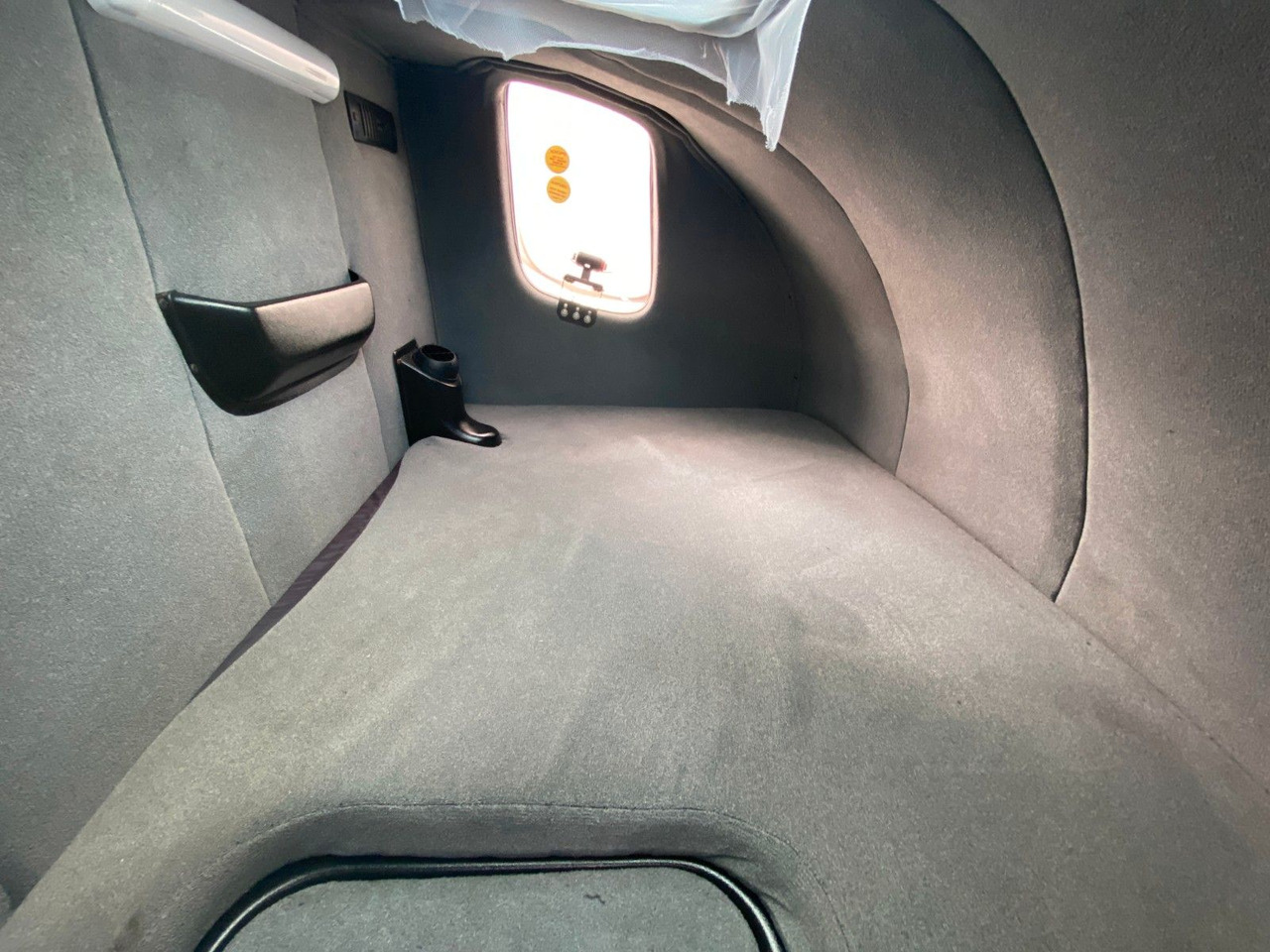 Planen Transporter Iveco Daily Hi-Matic 70 C 21 Topsleeper | LBW 1,00to.: das Bild 14