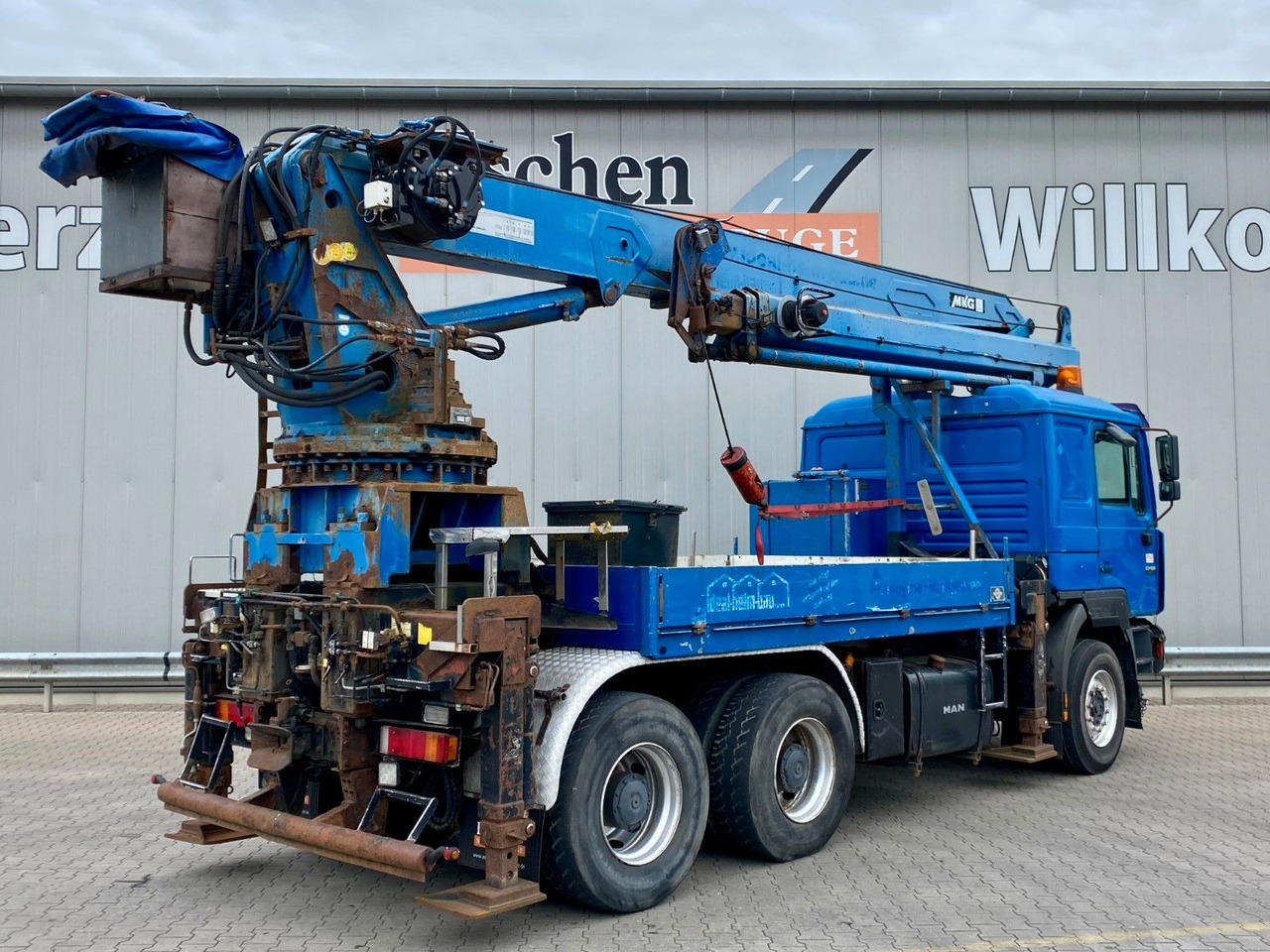 MAN 27.464 6x4 | MKG HMK 350a 2L*FUNK*Retarder*AHK MAN 27.464 6x4 | MKG HMK 350a 2L*FUNK*Retarder*AHK - Autokran: das Bild 5 MAN 27.464 6x4 | MKG HMK 350a 2L*FUNK*Retarder*AHK MAN 27.464 6x4 | MKG HMK 350a 2L*FUNK*Retarder*AHK - Autokran: das Bild 5