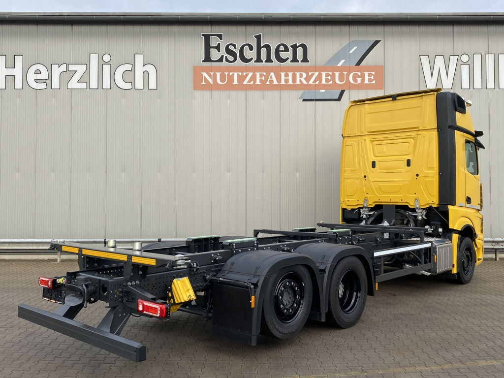 Mercedes-Benz 2542 L 6x2 Actros Giga-Space - Containerwagen/ Wechselfahrgestell LKW: das Bild 5 Mercedes-Benz 2542 L 6x2 Actros Giga-Space - Containerwagen/ Wechselfahrgestell LKW: das Bild 5