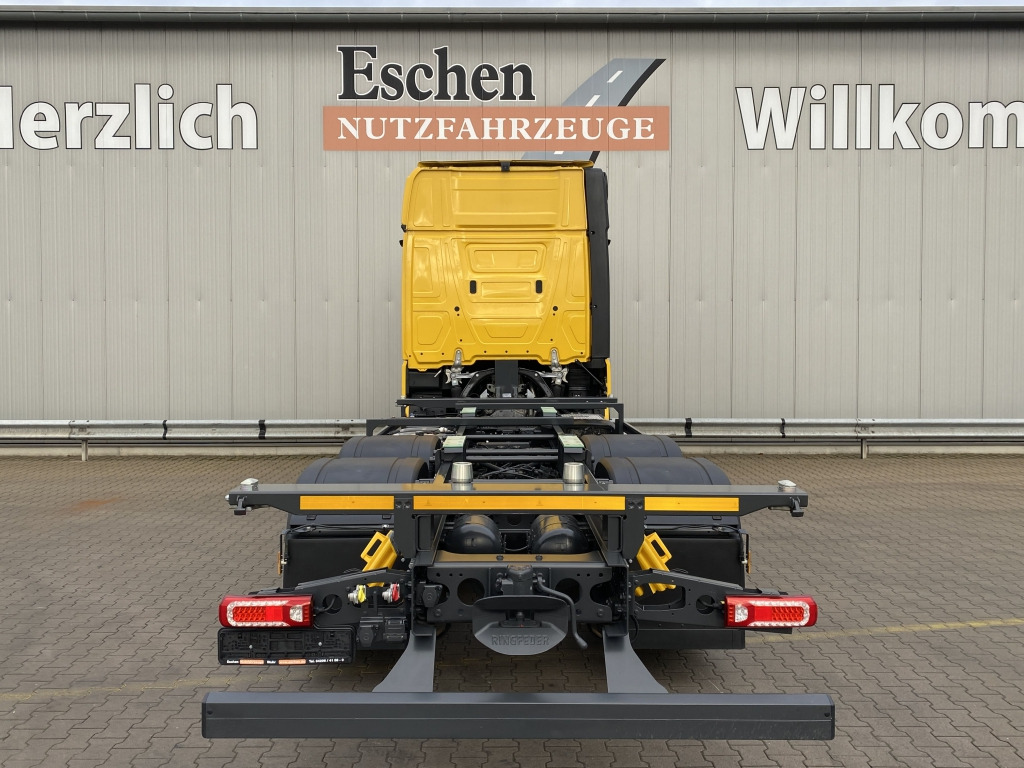 Mercedes-Benz 2542 L 6x2 Actros Giga-Space - Containerwagen/ Wechselfahrgestell LKW: das Bild 4 Mercedes-Benz 2542 L 6x2 Actros Giga-Space - Containerwagen/ Wechselfahrgestell LKW: das Bild 4
